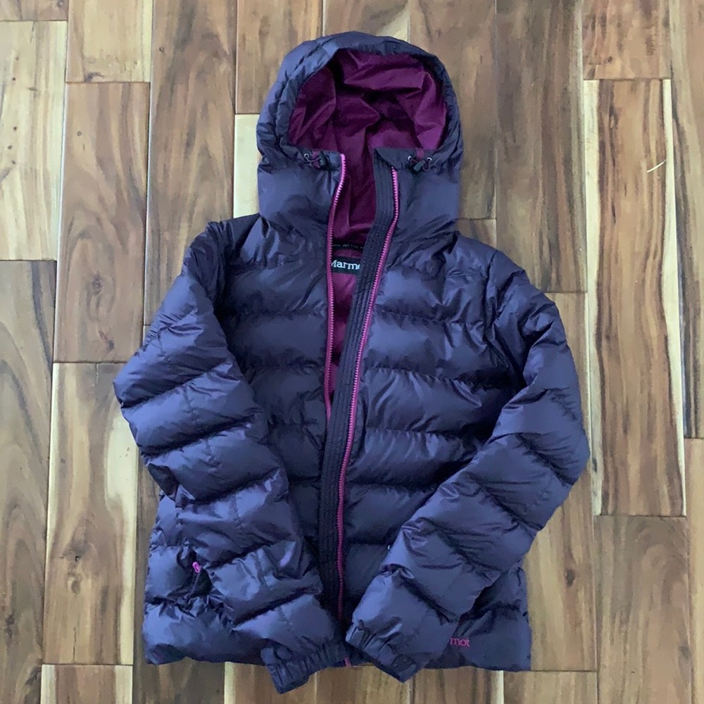 Marmot 700 fill hooded down coat.
